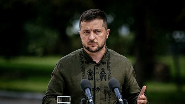 Zelenski asegura que Ucrania puede convertirse en un centro de energía verde para Europa y reemplazar las energías rusas que considera “sucias”.