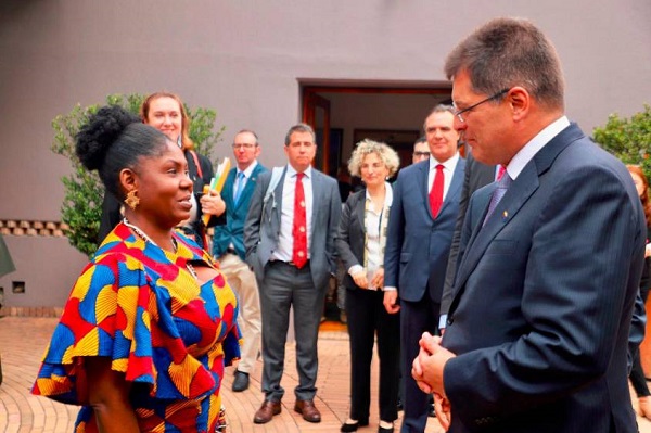 La delegación de La Unión Europea en Colombia y el Gobierno articularon esfuerzos para abordar la crisis humanitaria.