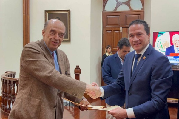 El canciller de Venezuela, Carlos Faría, sostuvo un encuentro con su homólogo de Colombia, Álvaro Leyva.
