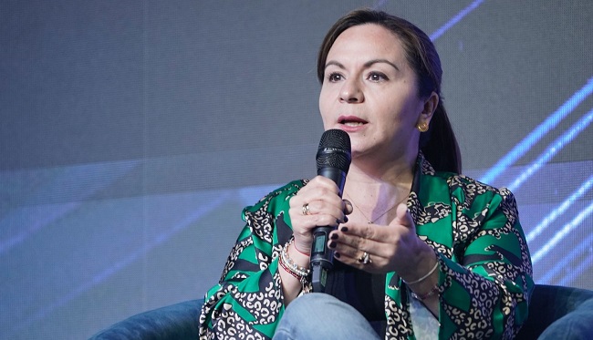 La Ministra Sandra Urrutia manifestó que el valor del espectro radioeléctrico en Colombia no se ha definido.