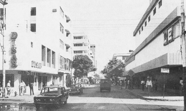 La gráfica de los años 70 muestra el estado de la Avenida Campo Serrano construida por Don Pepe Vives De Andréis.
