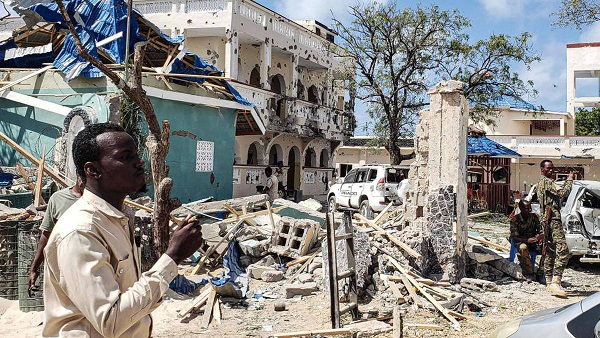 El grupo yihadista controla zonas rurales del centro y sur de Somalia y ataca también a países vecinos como Kenia y Etiopía.