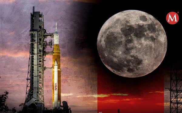 Esta misión cuenta con un nuevo tipo de sistema de cohetes, ya que posee una combinación de motores principales de oxígeno líquido e hidrógeno y con dos propulsores de cohetes sólidos acoplados derivados del transbordador espacial. 