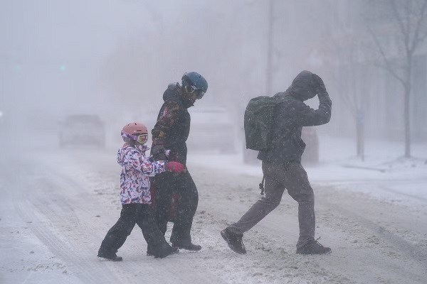 En kos Estados Unidos se reporta mínimas históricas y cancelaciones de vuelos marcan las Navidades en Florida.