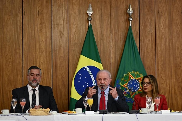 Luiz Inácio Lula da Silva, presidente de Brasil en reunión de gobierno.