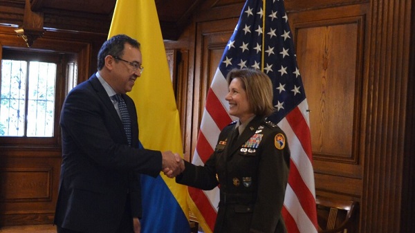 La declaración se dio al terminar una reunión en la Casa Blanca con Juan González, asesor para Latinoamérica del presidente de Estados Unidos, Joe Biden.