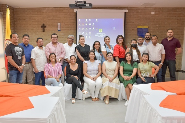 Los docentes sergistas expresaron su motivación del deber cumplido, gracias a este reconocimiento que los lleva a seguir ejerciendo su carrera con orgullo. 