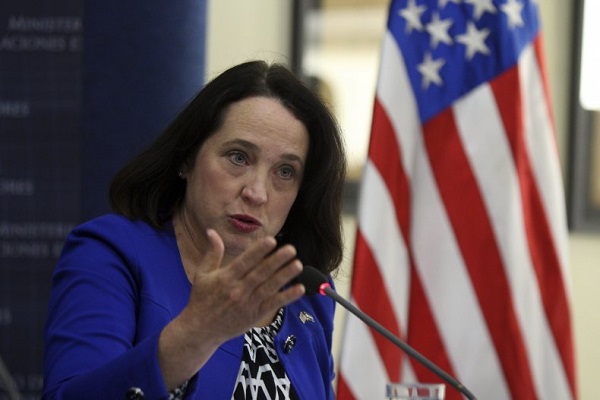 Jean Elizabeth Manes podría ser la nueva embajadora en Colombia, si el senado de Estados Unidos lo aprueba.