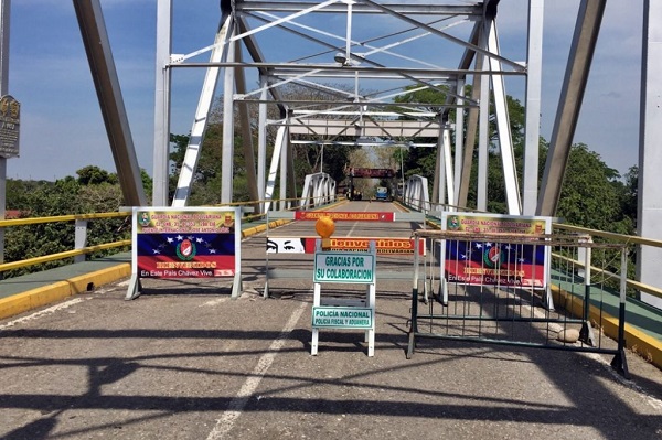 Se trata del puente internacional José Antonio Páez, que comunica la ciudad de Arauca, con la localidad venezolana de El Amparo, en Apure.