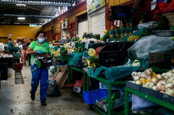La inflación del último mes del año fue 0,53 puntos porcentuales, mayor que la de diciembre de 2021.