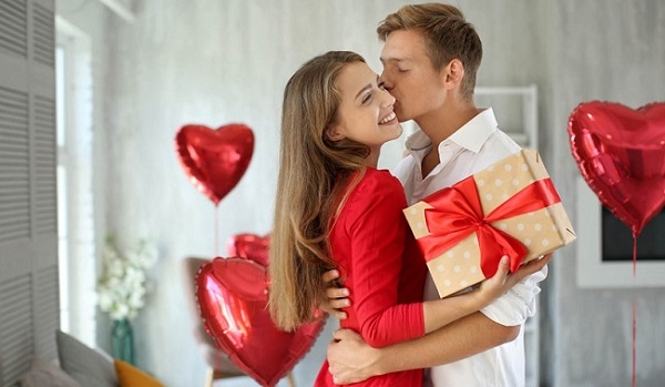 Conmemoración al día de San Valentín, ‘Patrono de los enamorados’. 