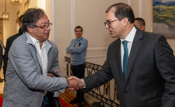 La cumbre entre el presidente de la República y el fiscal general se llevó a cabo en Casa de Nariño.