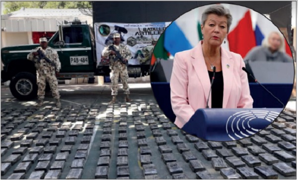 Johansson visitó junto a Verlinden los terminales portuarios de Guayaquil para "aprender más sobre cómo están trabajando hoy".