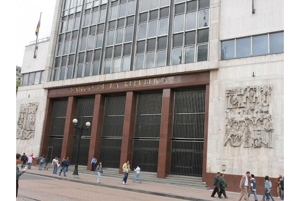 Los expertos recalcan que la economía de Colombia, dirigida por el Gobierno de Gustavo Petro, pasa una transición necesaria hacia una senda de crecimiento más sostenible.