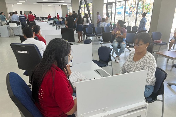 Cajamag a través de su agencia de empleo busca brindarles herramientas y habilidades al género femenino que les permitan mejorar sus posibilidades de éxito en el mundo laboral.