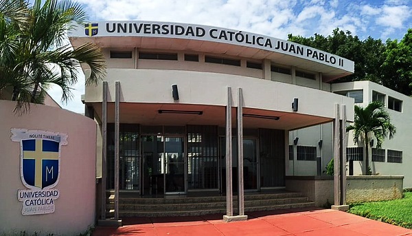En febrero del año pasado, el Parlamento creó tres nuevos centros de educación superior con los documentos e infraestructura ocupadas a seis universidades privadas ilegalizadas. Foto El Mundo CR