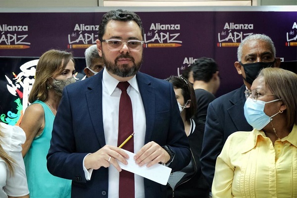 Antonio Ecarri, presidente del partido antichavista Alianza Lápiz. Foto TalCual