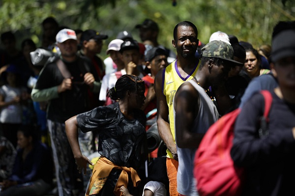 Desde que entró en vigor en 2020, la normativa ha permitido más de 2,5 millones de expulsiones de migrantes, según datos del International Rescue Committee.