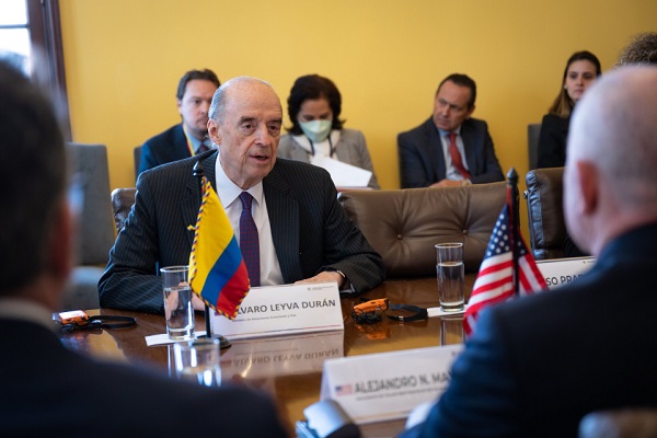 Ni el Canciller representante Carlos Rafael Faría Tortosa del Gobierno de Nicolás Maduro ni de la oposición liderada por Juan Guaidó participarán en el encuentro internacional.