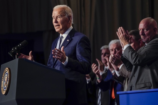 El Comité Nacional Demócrata respalda plenamente a Joe Biden y ya ha dicho que no tiene previsto organizar debates de primarias.