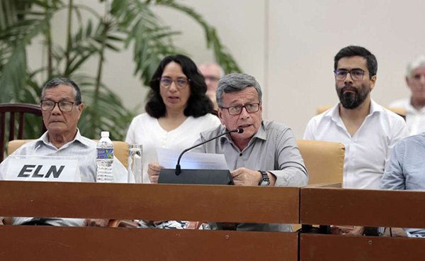 Pablo Beltrán delegado negociador por el grupo insurgente de el ELN