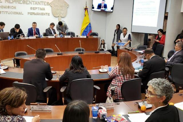 : La Comisión Séptima de la Cámara de Representantes está tramitando la reforma a la salud.