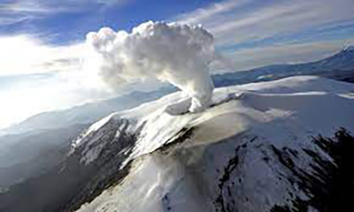 *Por otro lado, el SGC dijo que en relación a la actividad superficial del volcán, la altura máxima de la columna de gases fue de 1.500 metros, medidos desde la cima.
