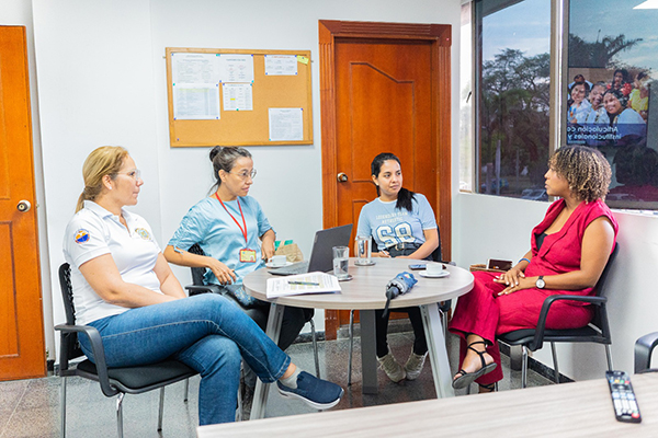 Los miembros de la Comisión Permanente en su mayoría mujeres tuvieron el primer acercamiento para trazar líneas de acción.