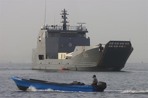 Un buque de la Armada de Colombia participa en la Operación Unitas 2023, en Cartagena.