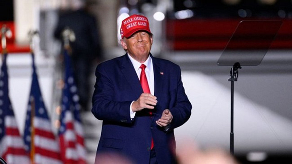 Donald J. Trump, expresidente de los Estados Unidos quien gana seguidores en cada proceso que se le abre.