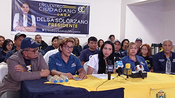 Delsa Solorzano, candidata a las primarias del 22 de octubre, participa en un acto en Caracas. Foto El Informador Venezuela