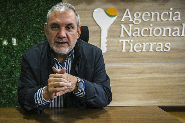 El director de la Agencia Nacional de Tierras, Gerardo Vega, ha mencionado que las tierras para la formalización (y para la misma reforma agraria) han sido compradas a terceros.