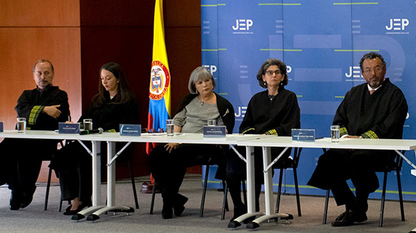 Los magistrados de la JEP han escuchado a otros jefes paramilitares como Rodrigo Tovar Pupo y Salvatore Mancuso.