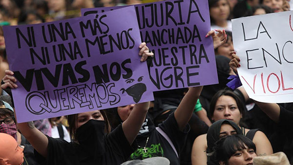 Cada hora, cuatro mujeres fueron víctimas de violencia física a manos de su pareja o expareja, revelan las estadísticas de 2022.