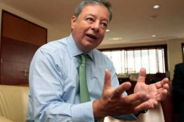 Exministro de Defensa 2009-2010, Gabriel Silva Lujuan Exministro de Defensa 2009-2010, Gabriel Silva Lujuan