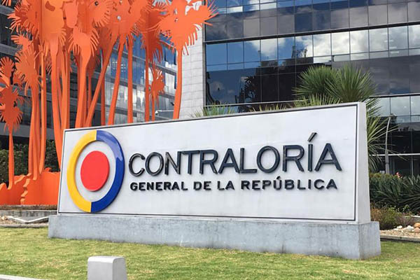 La transparencia y la gestión eficiente de los recursos públicos emergen como cuestiones clave en medio de estos señalamientos y controversias contractuales.