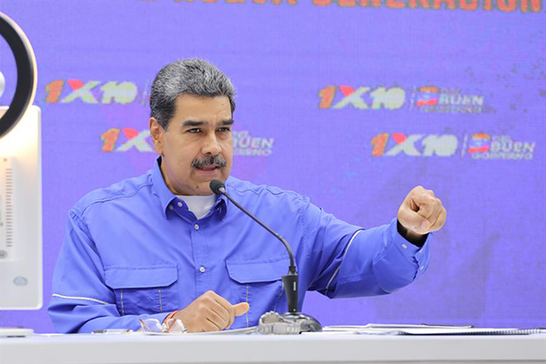 Fotografía cedida por Prensa Miraflores donde se observa al presidente de Venezuela, Nicolás Maduro, durante un acto de Gobierno.