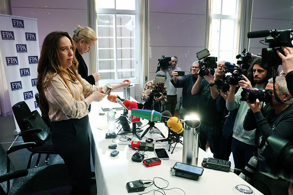 Esposa del fundador de Wikileaks, Julian Assange, Stella Assange se dirigió a los medios de comunicación antes de la audiencia final de extradición de Julian Assange.