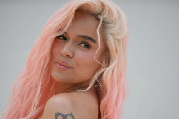 La cantante se llevó el premio ganándole a otros artistas como Peso Pluma y Bad Bunny, y a otros colombianos como Shakira, Camilo y Maluma.