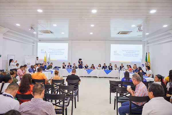 Representantes de los rectores, docentes, padres de familia y estudiantes.