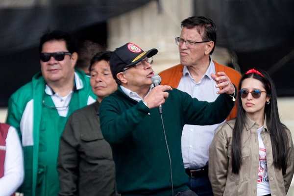 Los campesinos, agrupados en gremios y asociaciones, aseguran que no están en contra del Gobierno sino que lo apoyan y lo que reclaman es que se agilicen las promesas.