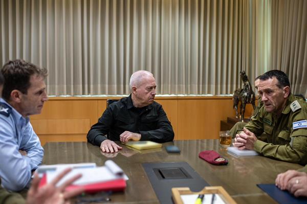 El ministro israelí de Defensa, Yoav Gallant, advirtió este viernes que Israel debe estar "preparado para cualquier escenario".