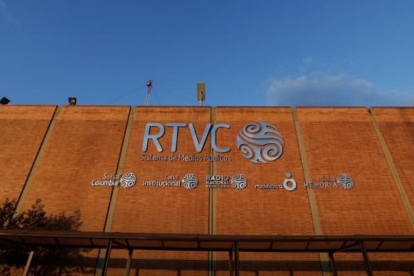 La Contraloría está investigando una denuncia sobre posibles irregularidades en la ejecución de otro contrato interadministrativo, esta vez entre el Ministerio de Salud y RTVC. 
