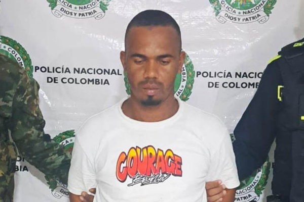 El detenido fue puesto a disposición de las autoridades competentes, donde deberá responder por los delitos que se le imputan. 