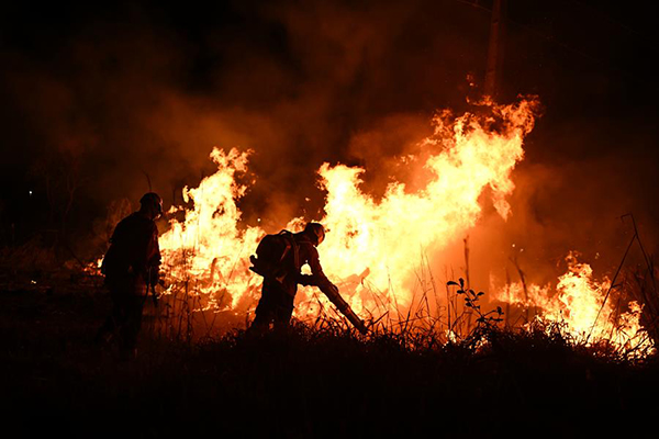 En medio de una ola de calor y de incendios que se extienden por gran parte de Brasil, el Instituto Nacional de Meteorología emitió una nueva alerta roja, de gran peligro.