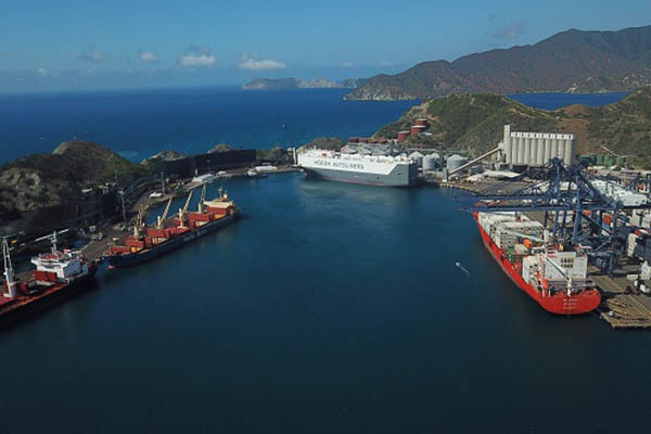 Panorámica del puerto de Santa Marta en las operaciones que realiza diariamente.
