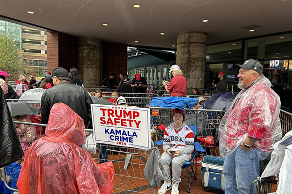 Donald Trump eligió una urbe de 195.000 habitantes para finalizar su campaña, Grand Rapids, en Míchigan. EFE Donald Trump eligió una urbe de 195.000 habitantes para finalizar su campaña, Grand Rapids, en Míchigan. EFE