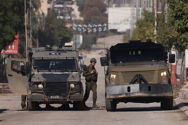 Vehículos militares israelíes durante el segundo día de una operación en la ciudad cisjordana.