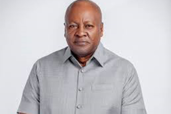John Dramani Mahama, heredó la inclinación política de centroizquierda de su padre, Adama Mahama.