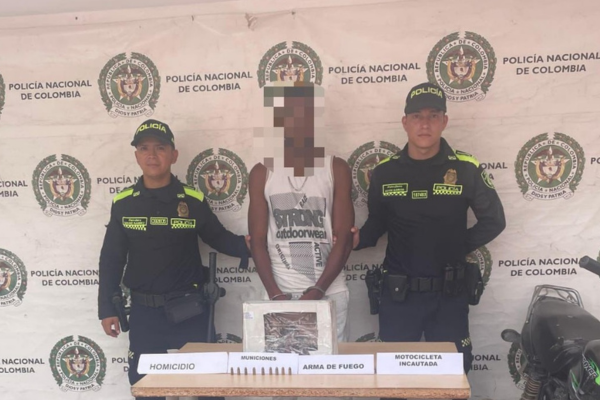 La Policía Metropolitana de Santa Marta continúa adelantando las labores investigativas para dar con el paradero del segundo sujeto que participó en el crimen donde Dewin Pedrosa perdió la vida por un atentado a bala.